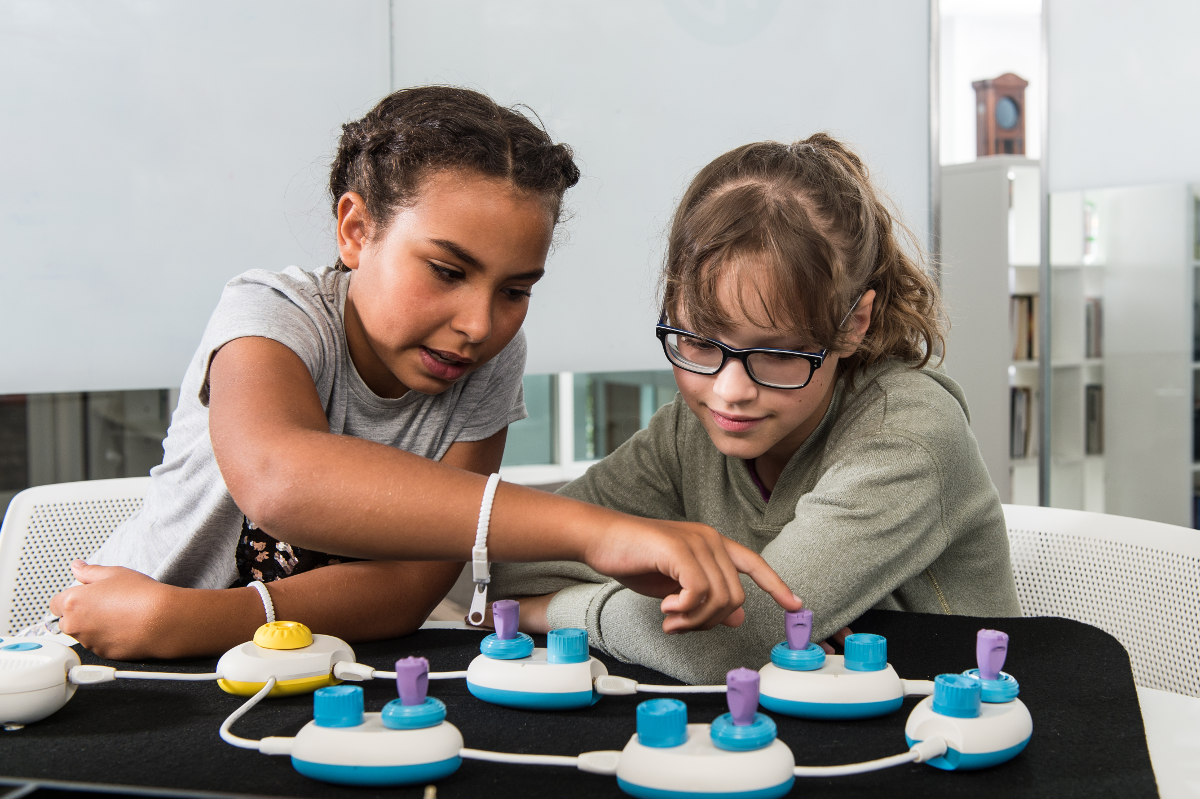 two children using Code Jumper